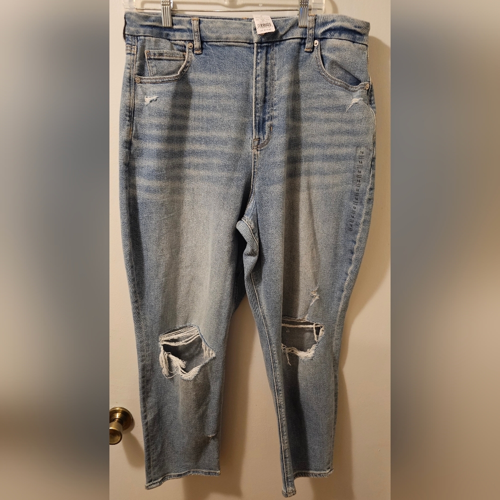 American Eagle Curvy High Rise Mom Jean Distressed Size 16 Short NWT